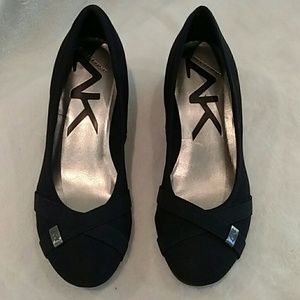 Anne Klein Sports Wedge size 8 black